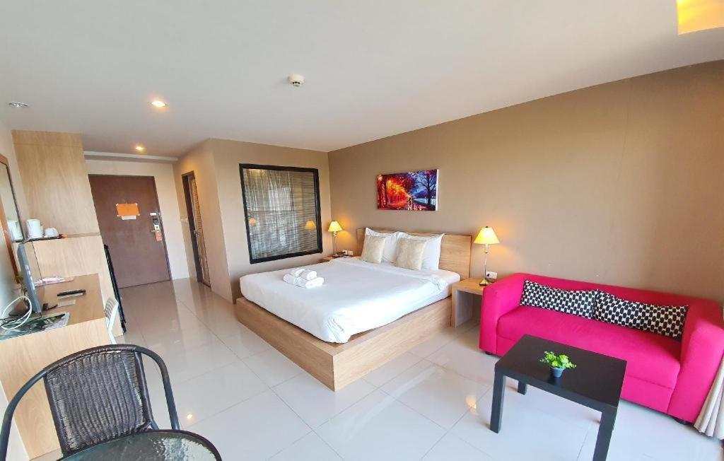 T5 Suites @ Pattaya Bagian luar foto